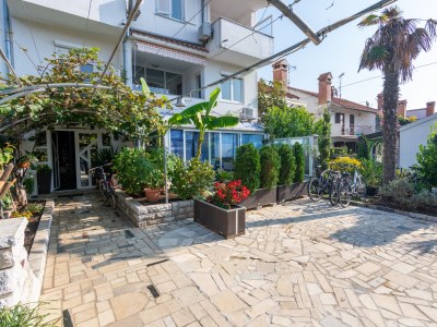 Apartment One bedroom apartment with terrace Rovinj A-2243-f - Outdoor photo 7