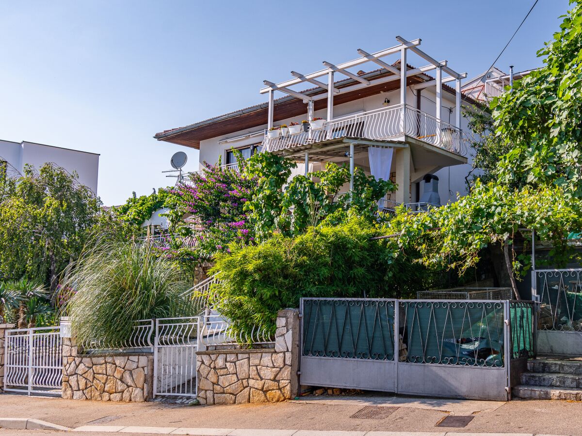 Apartment Two bedroom apartment with terrace and sea view Novi Vinodolski A-2419-b - Outdoor photo 3