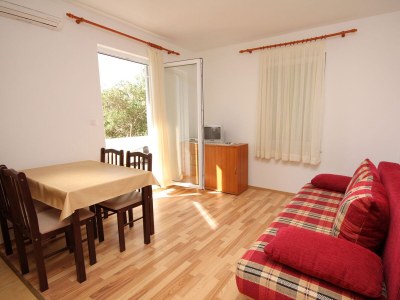 Apartment One bedroom apartment with balcony Banjol, Rab A-4956-a in Rab - Apartment