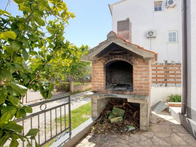 Apartment One bedroom apartment with terrace Rogoznica A-19367-a - Outdoor photo 6