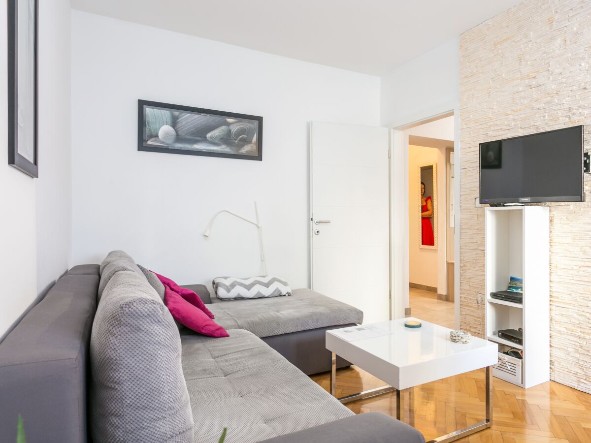 Apartment Two bedroom apartment with air-conditioning Split A-21804-a
