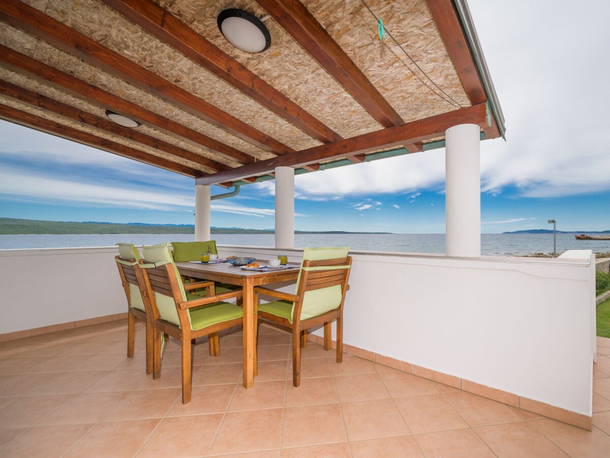Apartment Two bedroom apartment near beach Nerezine, Lošinj A-7963-c