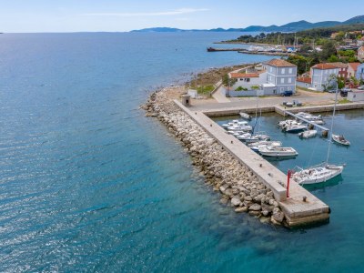 Apartment Two bedroom apartment near beach Nerezine, Lošinj A-7963-c - Outdoor photo 8