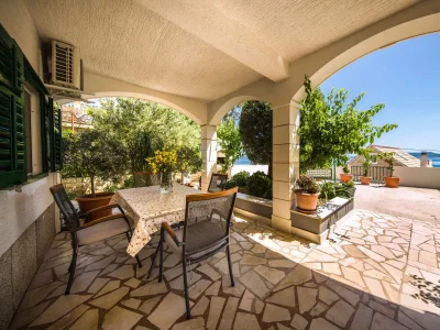 Apartment Two bedroom apartment near beach Pisak, Omiš A-1067-e in Mimice - Apartment