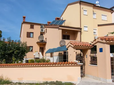 Apartment Two bedroom apartment with terrace Štinjan, Pula A-7368-a in Pula - Apartment