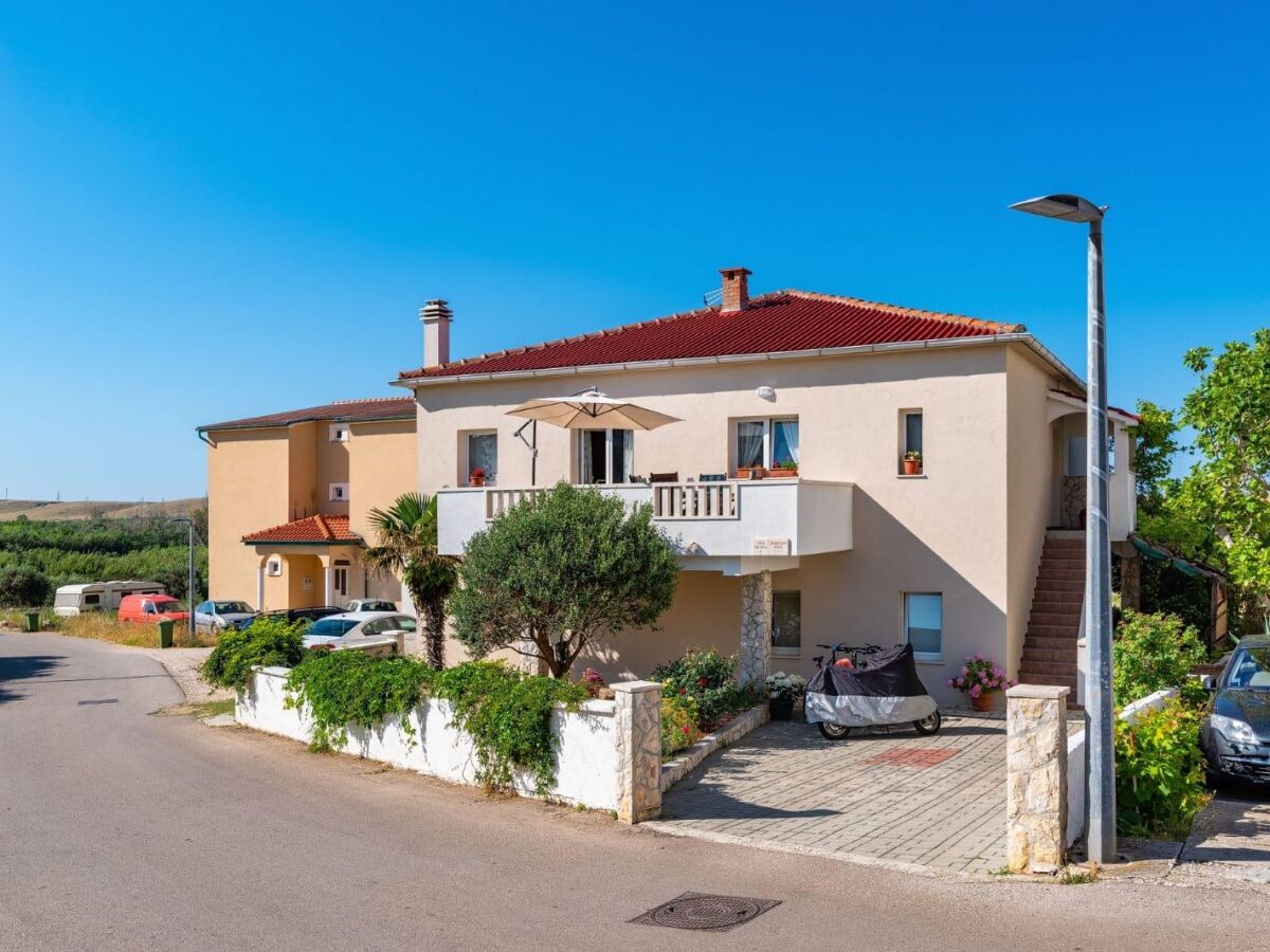 Apartment One bedroom apartment with terrace Povljana, Pag A-232-a - Outdoor photo 4