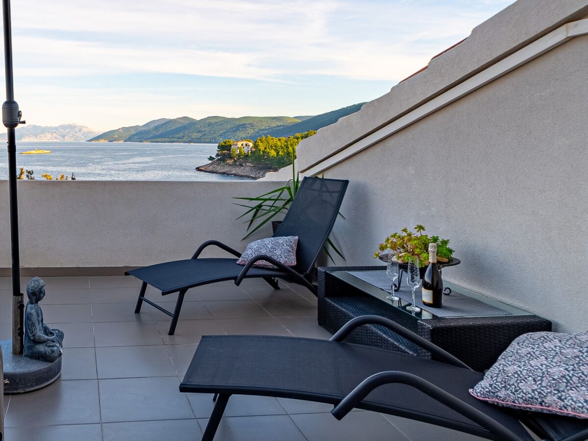 Holiday house Three bedroom house near beach Prigradica, Korčula K-21988