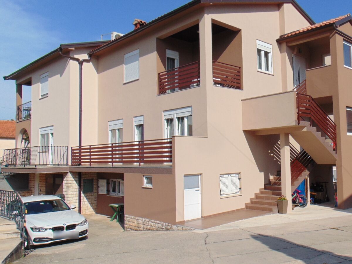 Apartment Two bedroom apartment with balcony Rovinj A-21989-a - Outdoor photo 3