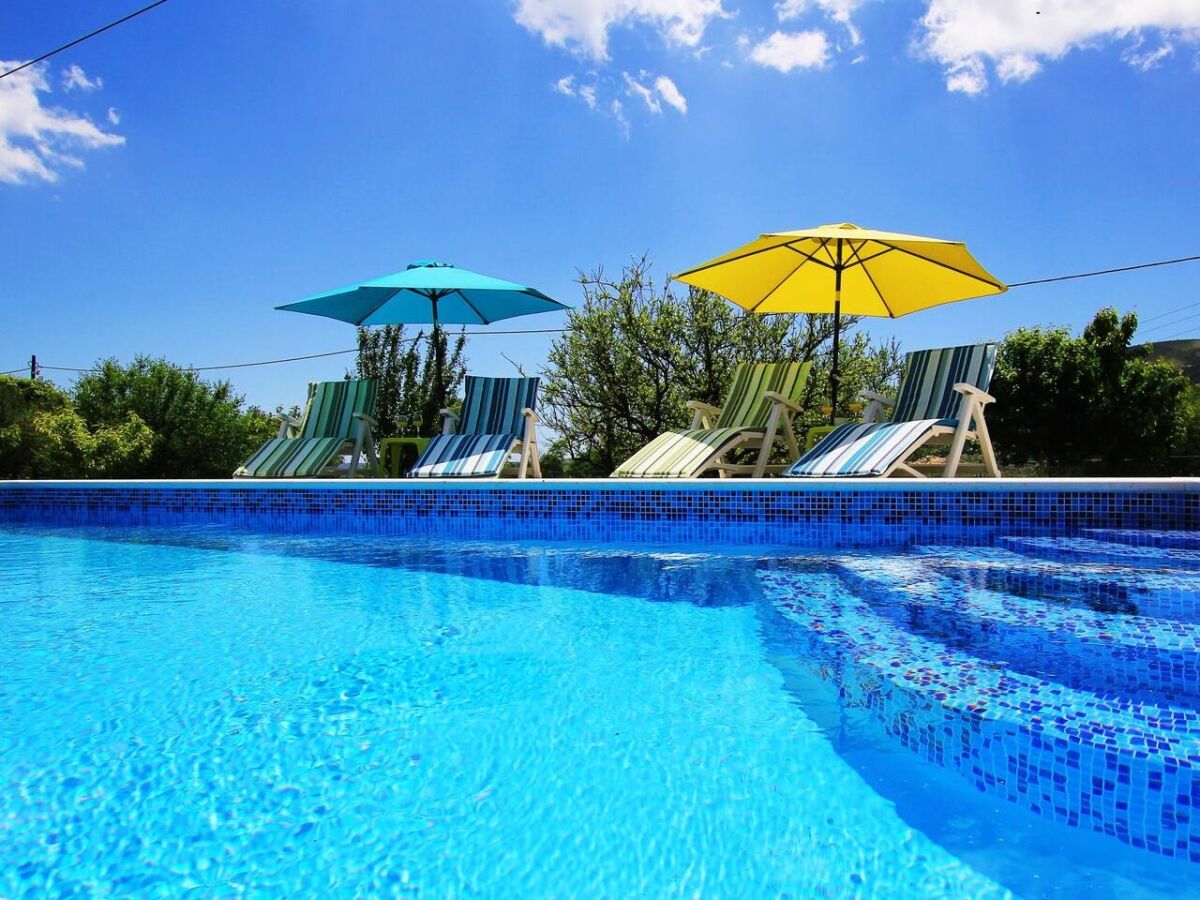 Holiday house Comfortable and spacious house with terrace and sea view Plano, Trogir K-21403