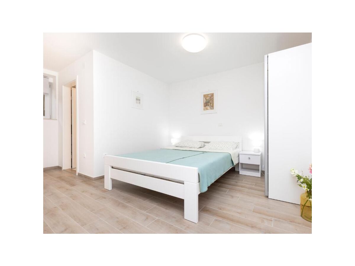 Apartment One bedroom apartment with terrace Veli Lošinj, Lošinj A-24542-a
