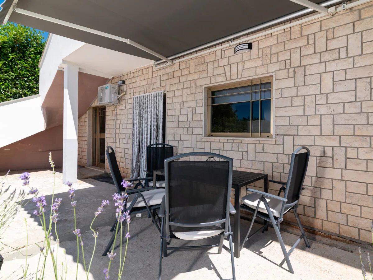 Apartment Two bedroom apartment with terrace Peruški, Marčana A-24578-a