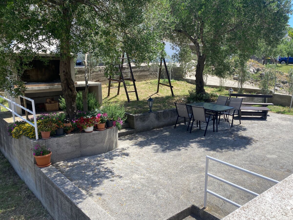 Apartment Two bedroom apartment with balcony Lopar, Rab A-24597-d - Outdoor photo 4