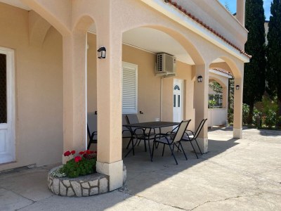 Apartment Two bedroom apartment with balcony Lopar, Rab A-24597-d - Outdoor photo 5