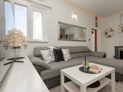 Apartment One bedroom apartment with air-conditioning Split A-24631-a - Outdoor photo 7