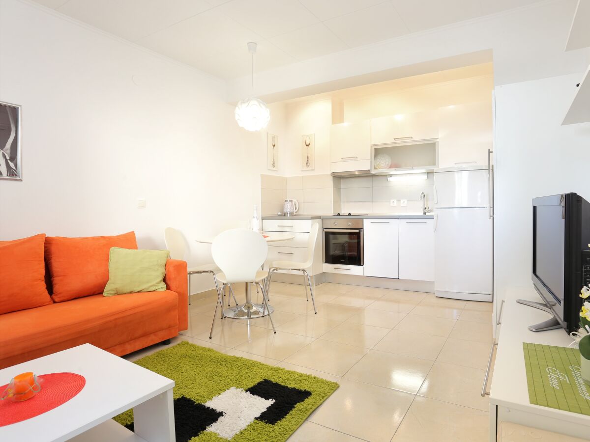 Apartment One bedroom apartment with terrace and sea view Podgora, Makarska A-2594-a