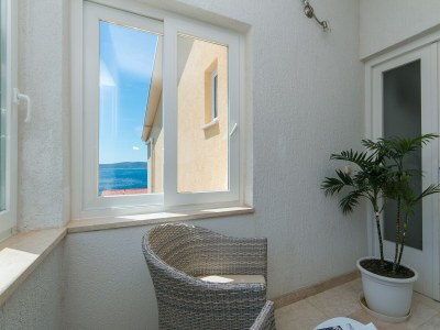 Holiday room with balcony and sea view Brela, Makarska S-2717-a - Outdoor photo 4