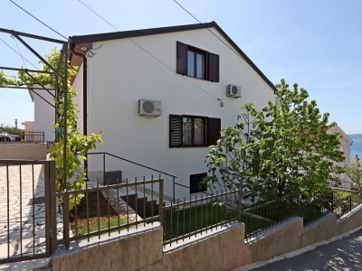 Holiday room with balcony and sea view Selce, Crikvenica S-2362-a - Outdoor photo 4