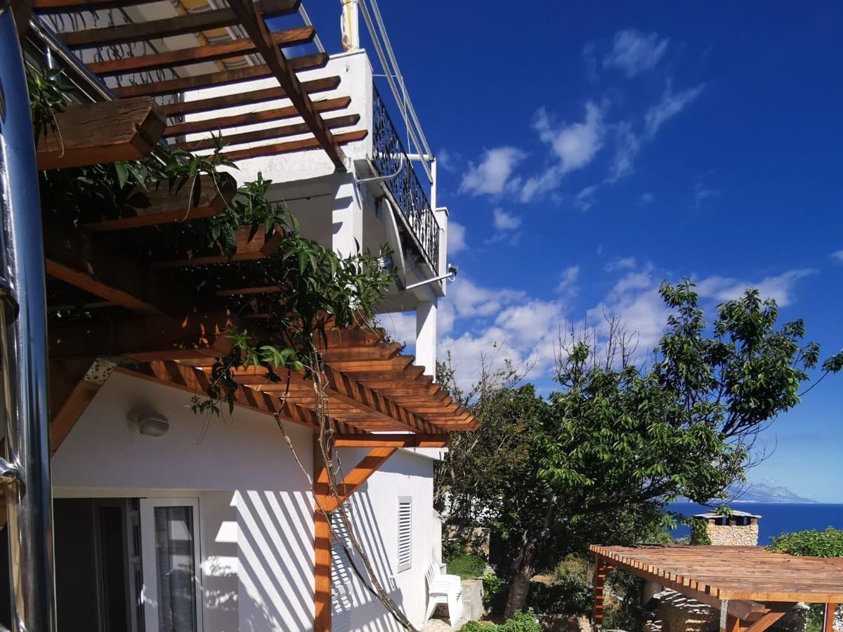 Apartment Three bedroom apartment with terrace and sea view Mimice, Omiš A-14230-a - Outdoor photo 2