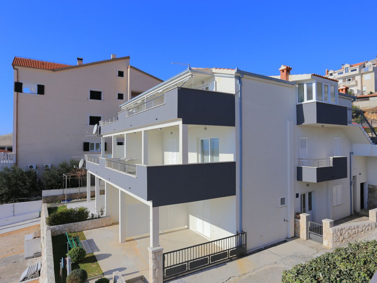 Apartment Two bedroom apartment with terrace and sea view Stanići, Omiš A-2763-a - Outdoor photo 2
