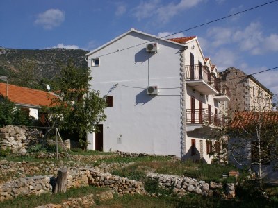 Apartment One bedroom apartment with balcony and sea view Bol, Brač A-2899-c - Outdoor photo 3