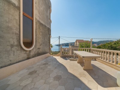 Apartment One bedroom apartment with balcony and sea view Sumartin, Brač A-2949-a - Outdoor photo 4
