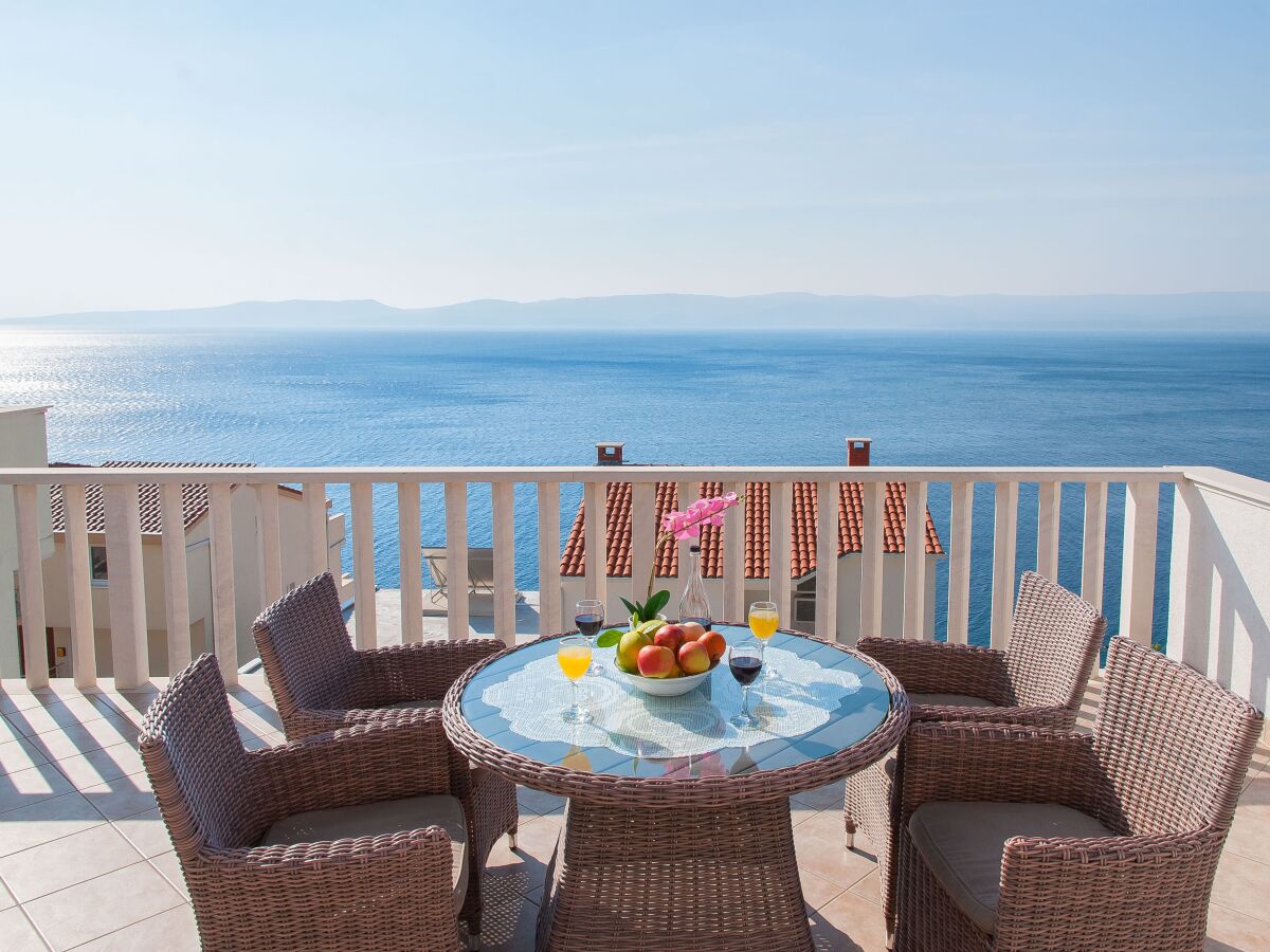Apartment Two bedroom apartment with terrace and sea view Pisak, Omiš A-2827-d