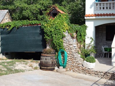 Apartment One bedroom apartment with terrace and sea view Bol, Brač A-2900-b - Outdoor photo 11
