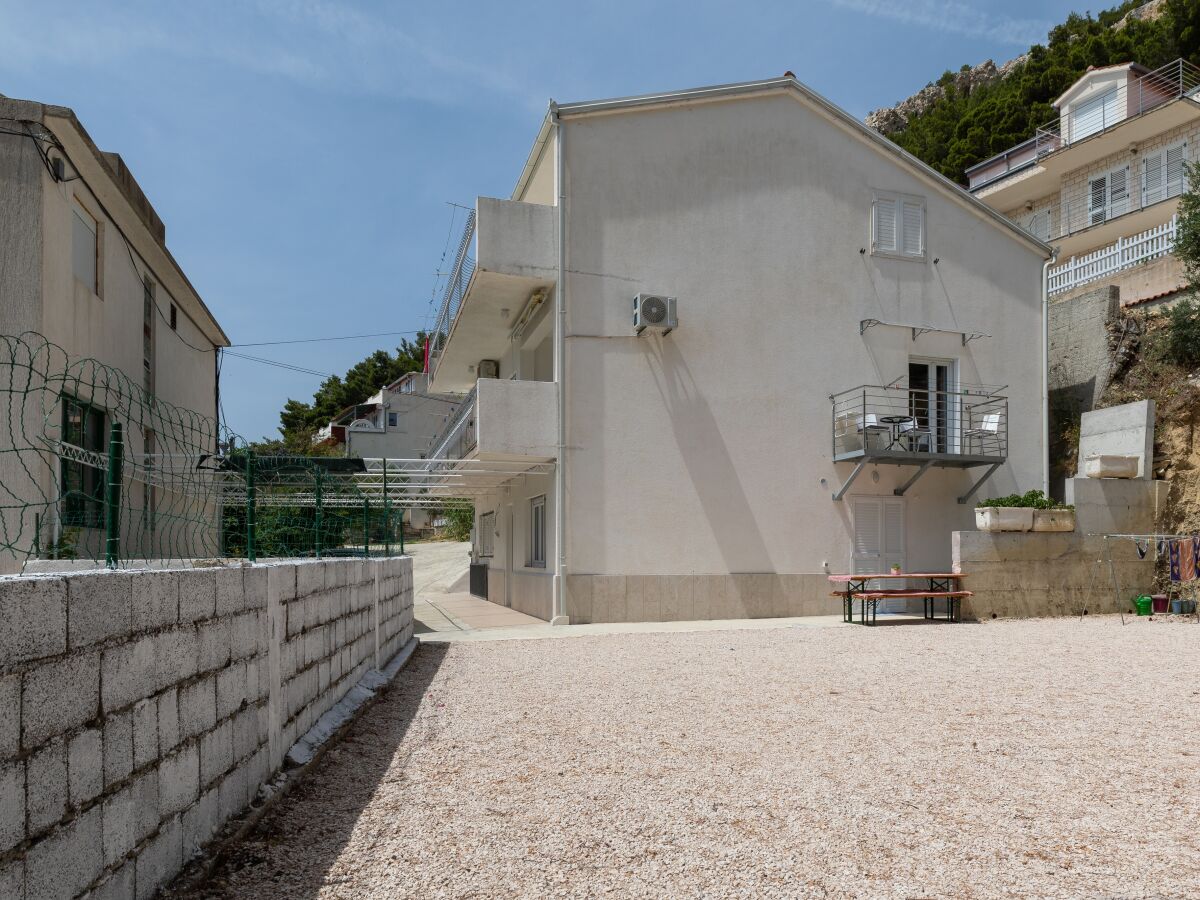 Apartment Two bedroom apartment with terrace and sea view Duće, Omiš A-2992-a - Outdoor photo 2