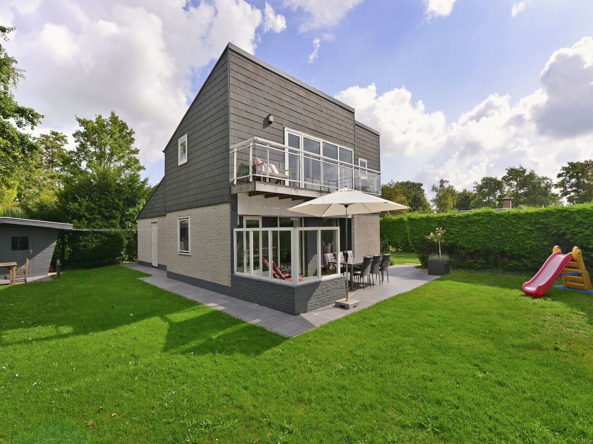 Holiday house De Ruiterplaat Lakeview Stay - Outdoor photo 2