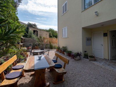 Apartment One bedroom apartment near beach Mandre, Pag A-4092-c - Outdoor photo 8
