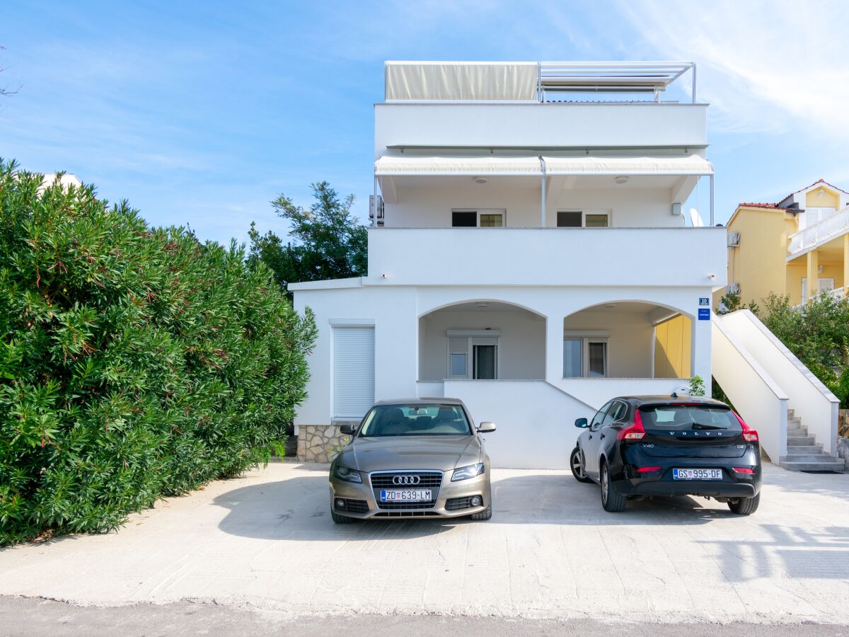 Apartment One bedroom apartment near beach Mandre, Pag A-4093-b - Outdoor photo 3