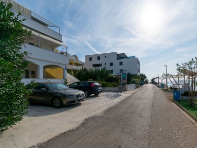Apartment One bedroom apartment near beach Mandre, Pag A-4093-b - Outdoor photo 8