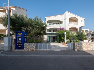 Apartment Two bedroom apartment with terrace Novalja, Pag A-4128-b in Novalja - Apartment