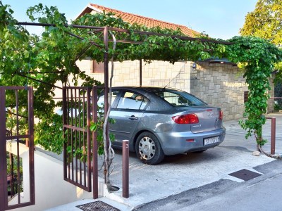 Apartment Two bedroom apartment near beach Pisak, Omiš A-658-c - Outdoor photo 6