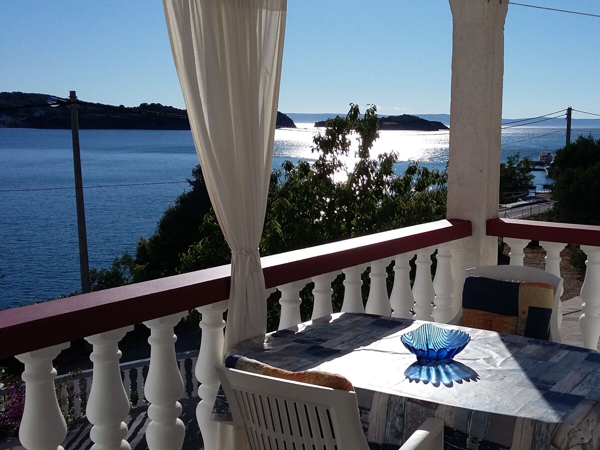 Apartment Two bedroom apartment near beach Supetarska Draga - Gornja, Rab A-2016-b
