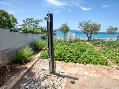 Apartment Two bedroom apartment near beach Brodarica, Šibenik A-4833-b - Outdoor photo 12