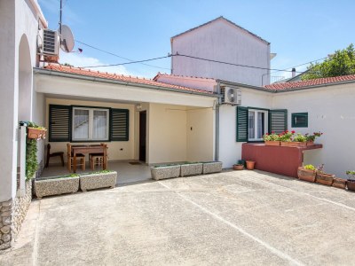 Apartment Two bedroom apartment near beach Brodarica, Šibenik A-4833-b - Outdoor photo 38