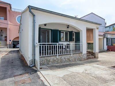Apartment Family friendly seaside apartments Brodarica, Šibenik - 4833 - Outdoor photo 8