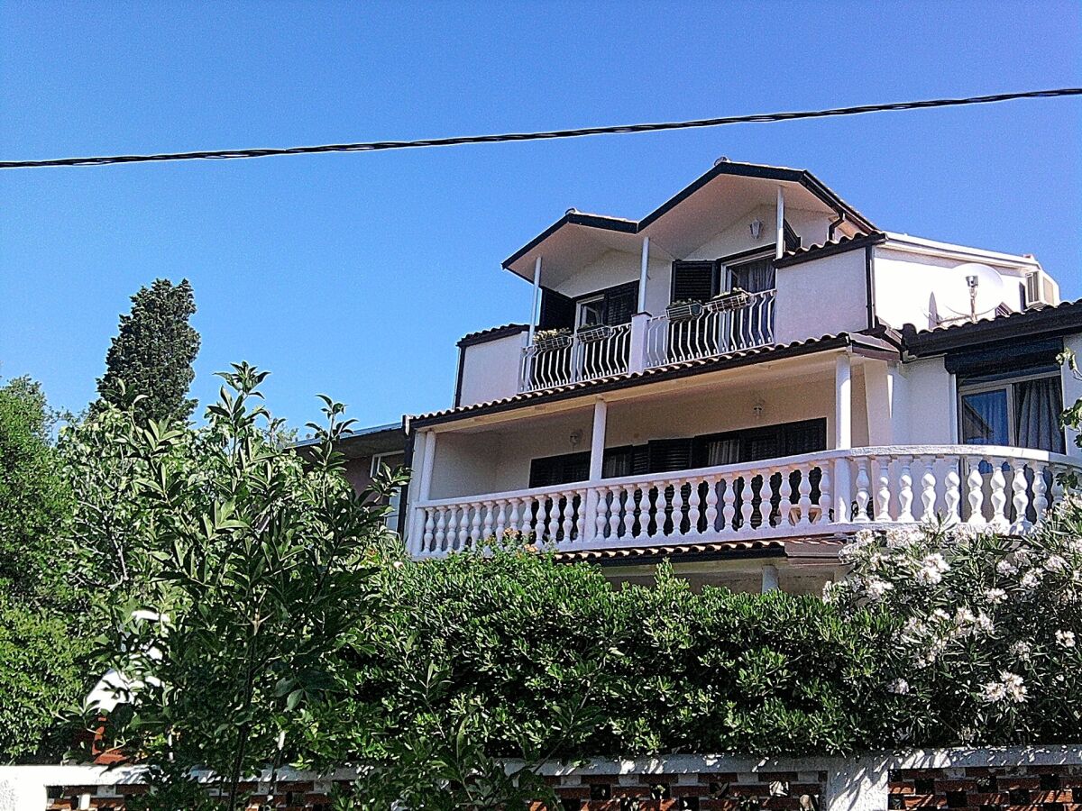 Apartment Two bedroom apartment with terrace and sea view Novi Vinodolski A-2347-b - Outdoor photo 2