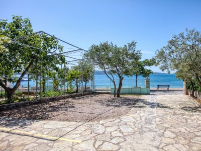 Apartment Three bedroom apartment near beach Brodarica, Šibenik A-4833-d - Outdoor photo 16