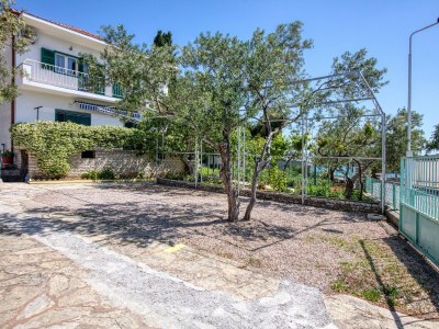 Apartment Three bedroom apartment near beach Brodarica, Šibenik A-4833-d - Outdoor photo 18