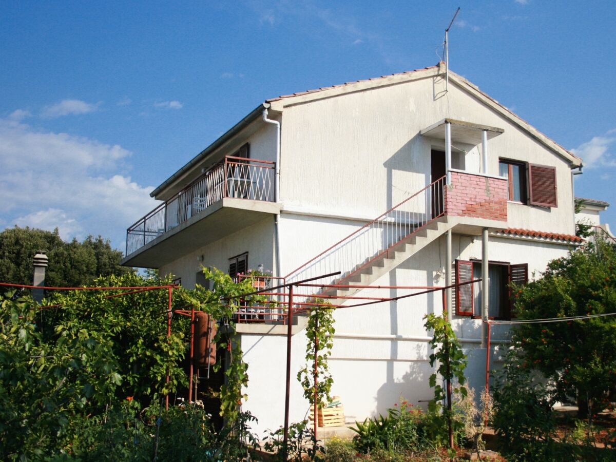 Apartment Two bedroom apartment with balcony Jezera, Murter A-5093-a - Outdoor photo 3