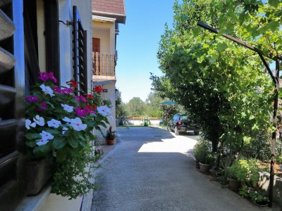 Apartment Two bedroom apartment with air-conditioning Bibinje, Zadar A-6160-f in Bibinje - Apartment