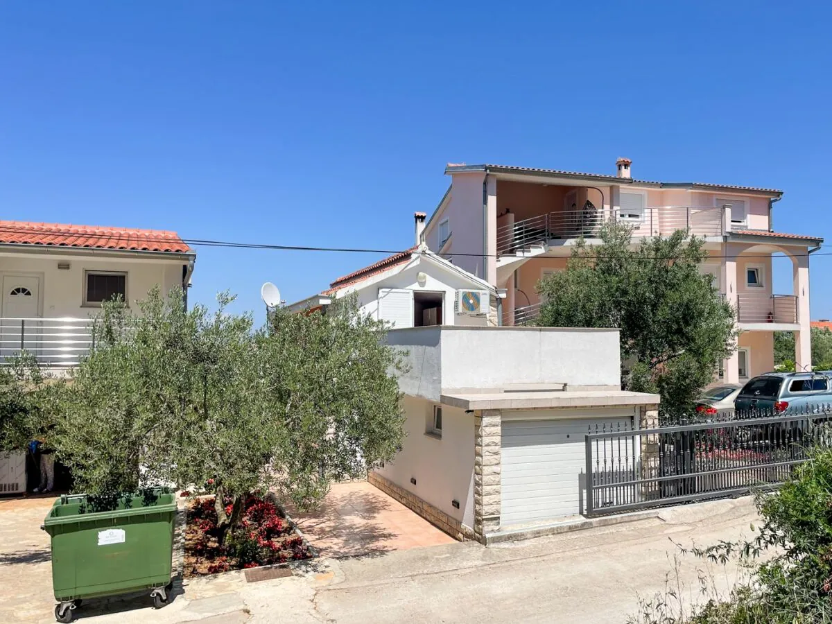 Apartment One bedroom apartment with terrace and sea view Tkon, Pašman A-6215-b - Outdoor photo 3