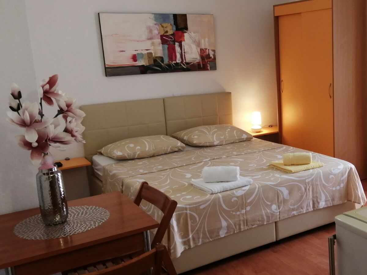 Apartment Studio flat with balcony Makarska AS-6850-b