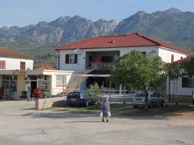 Apartment Four-bedroom apartment with terrace Seline, Paklenica A-6628-b in Starigrad-Paklenica - Apartment