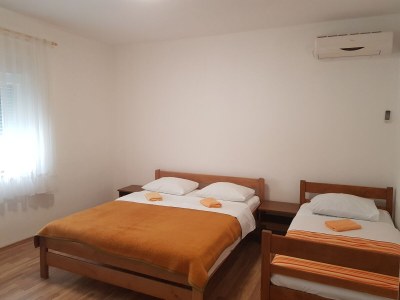 Apartment Four-bedroom apartment with terrace Seline, Paklenica A-6628-b - Outdoor photo 8