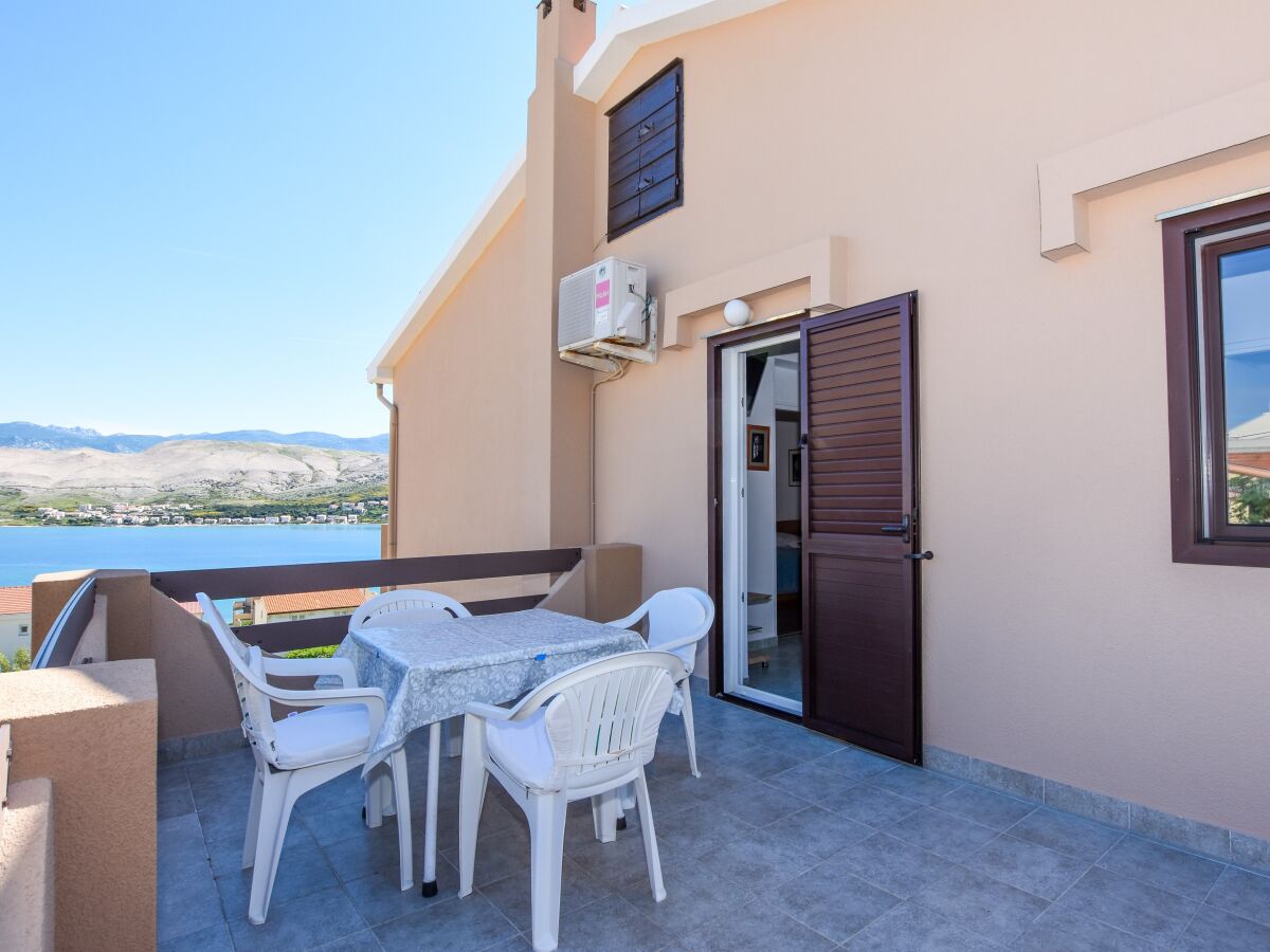 Apartment One bedroom apartment with terrace and sea view Pag A-6316-a