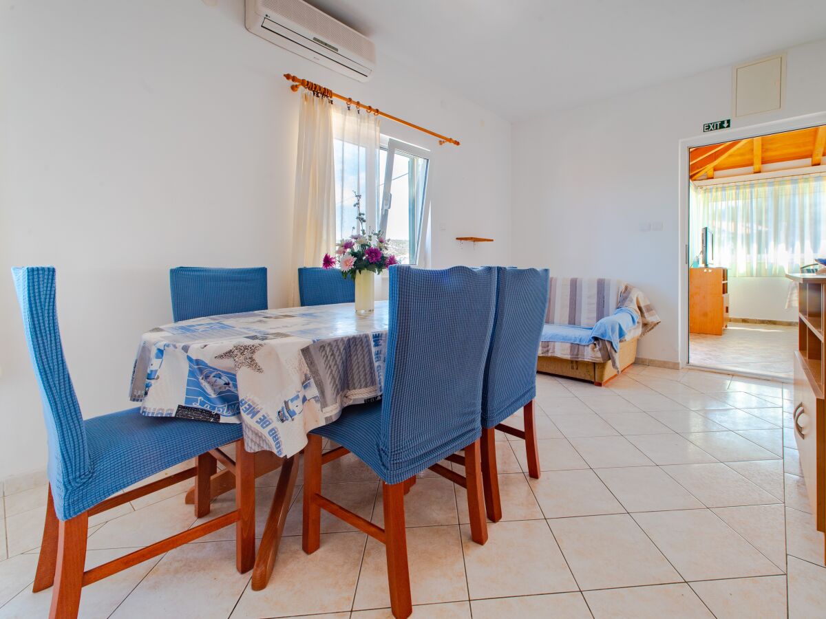 Apartment Two bedroom apartment near beach Ražanj, Rogoznica A-7485-a - Outdoor photo 4