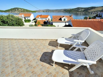 Apartment Two bedroom apartment near beach Ražanj, Rogoznica A-7485-a - Outdoor photo 15